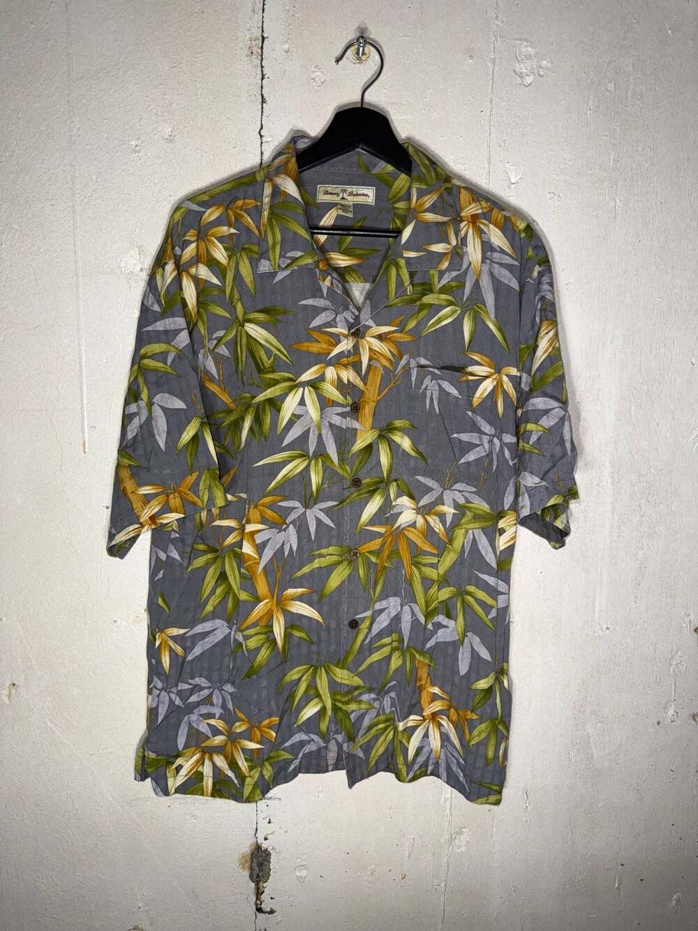 Tommy Bahama 100% Silk Bamboo Leaf Print Hawaiian Camp Shirt Men's Large